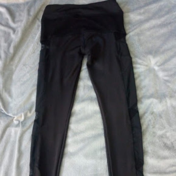 Fishnet and Mesh side panel Leggings, Small - Picture 3 of 5